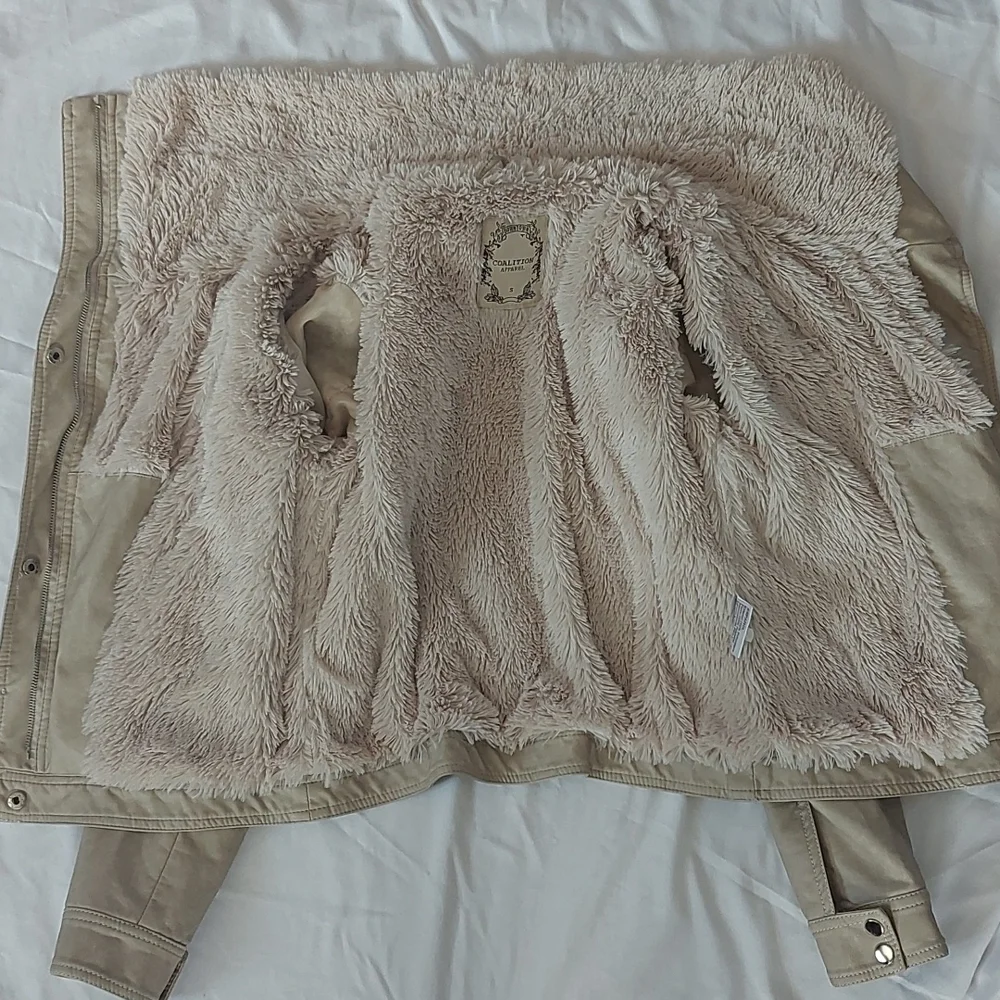 Jacket - Picture 6 of 7